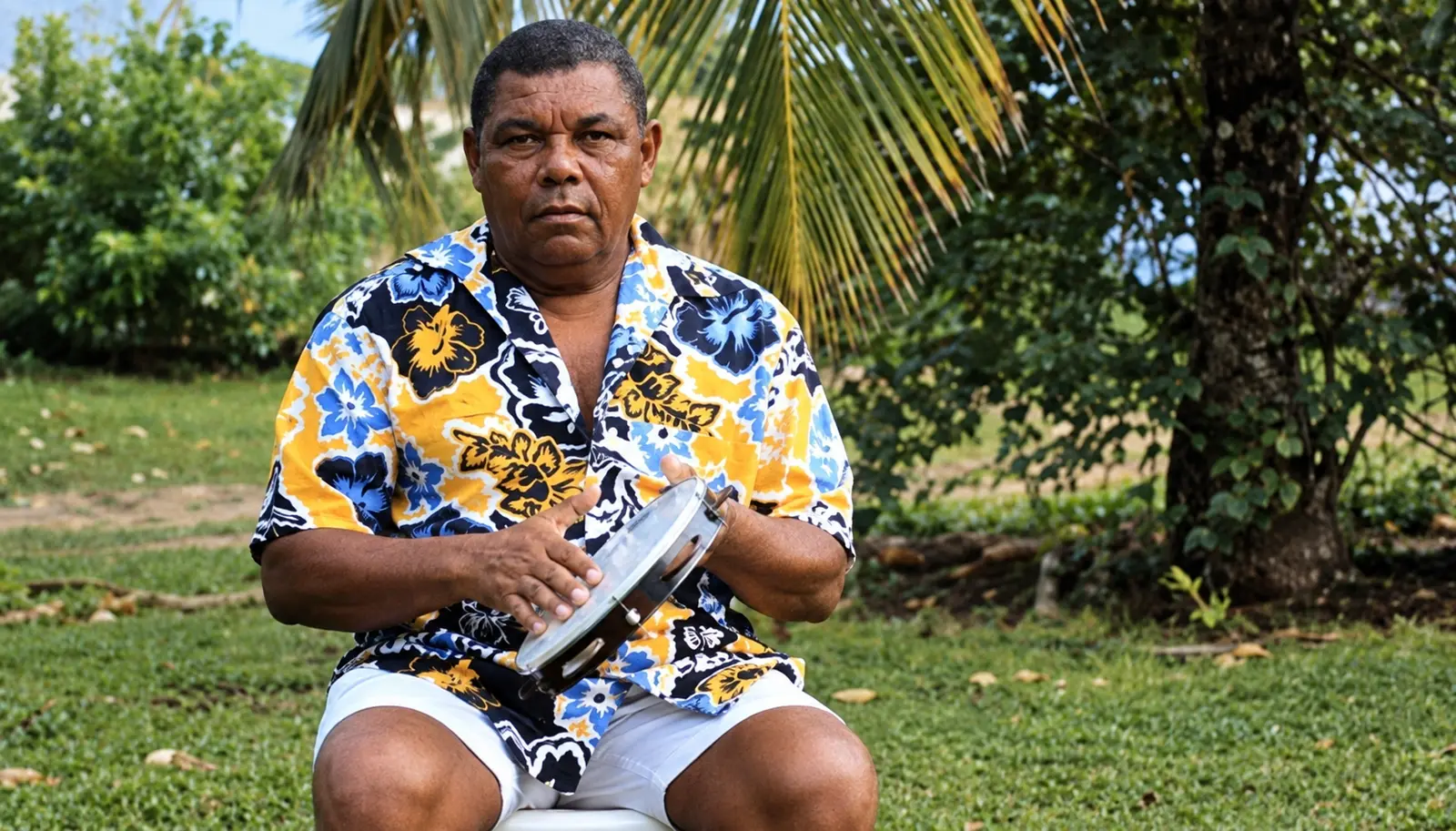 Músico com pandeiro