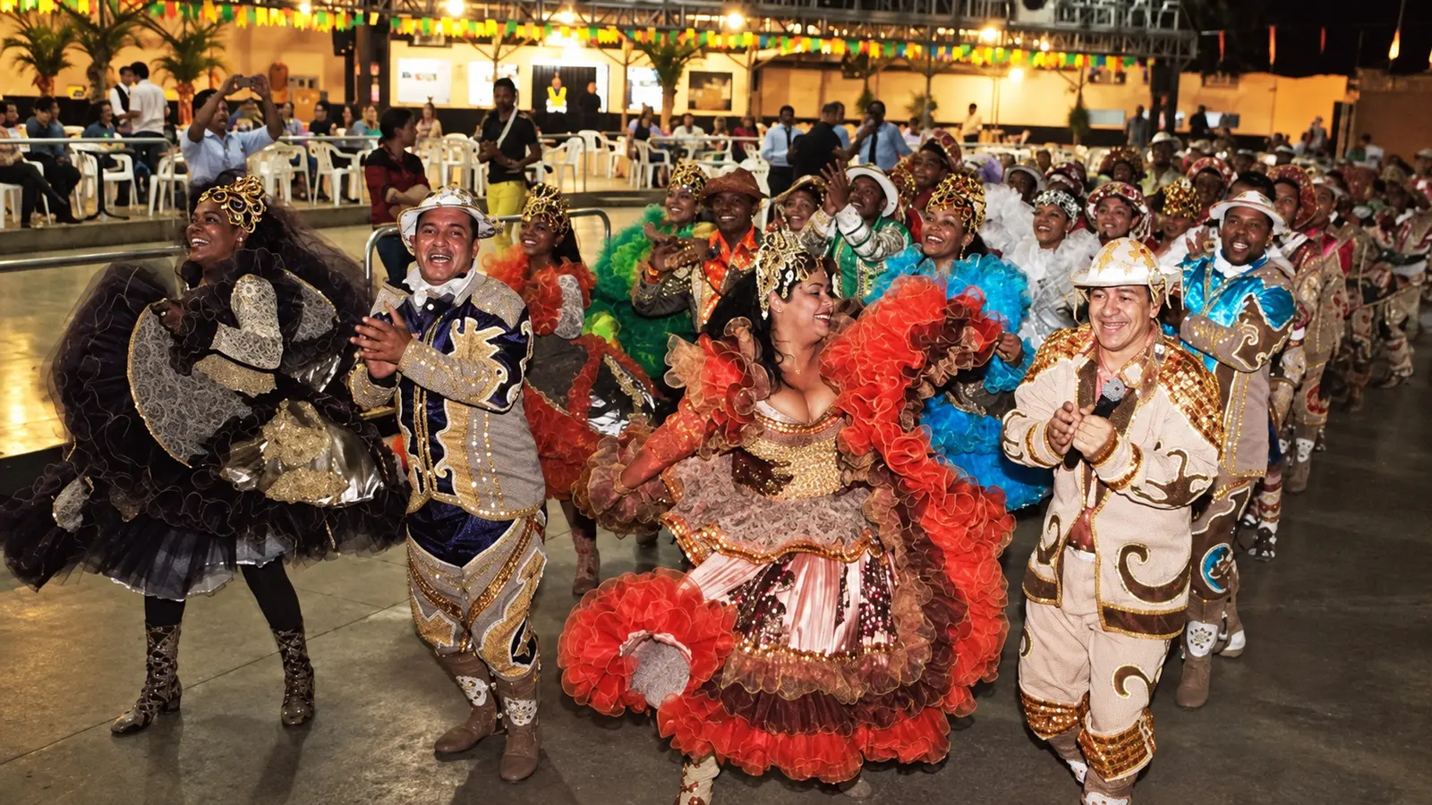 Grupo de quadrilha em apresentação